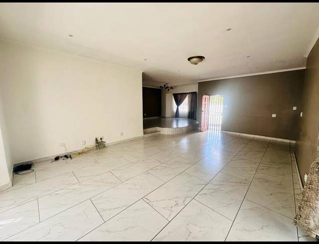 3 BEDROOM HOUSE FOR SALE IN UNION